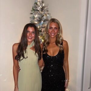 Meet your Posher, Sara powell